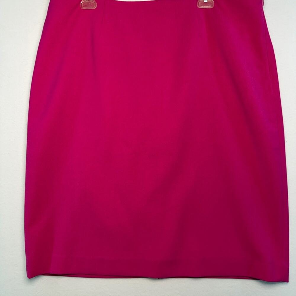 Anne Klein Women Vibrant Pink lined Pencil Skirt 16 with zipper side and slit.